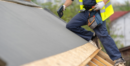 Roofing and tuckpointing contractor in Humboldt Park Chicago